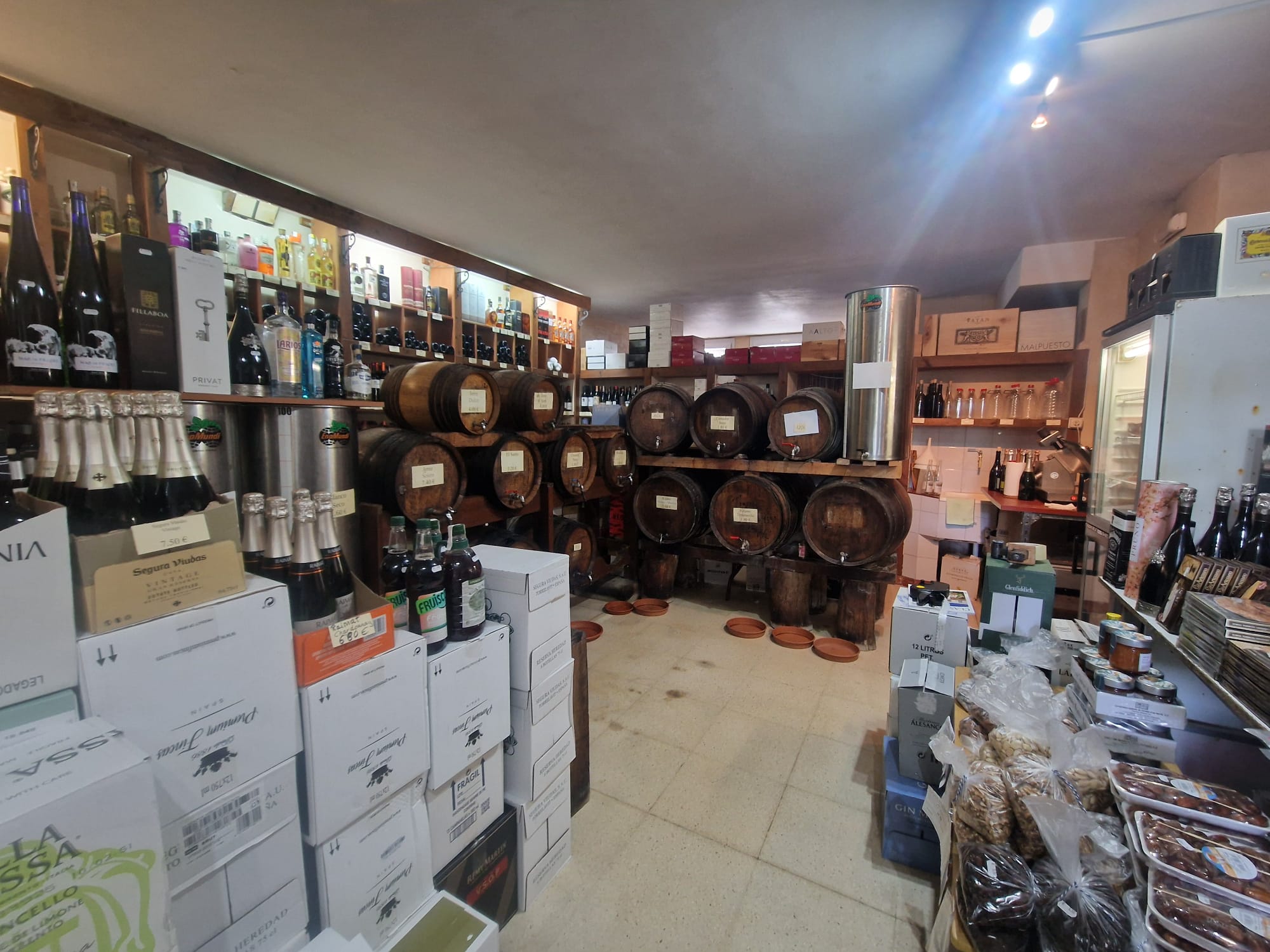 GM-233 - Local en venta en Teulada, Alicante con 100 m² construidos.