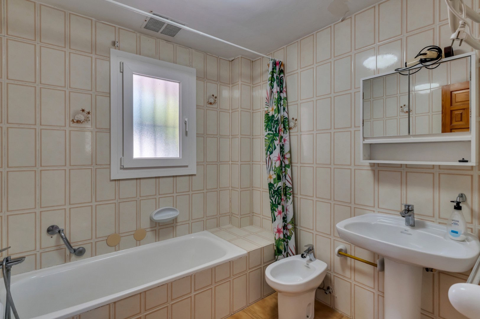 GM-240 - Verkauf einer eleganten Villa in Javea mit 4 Schlafzimmern
