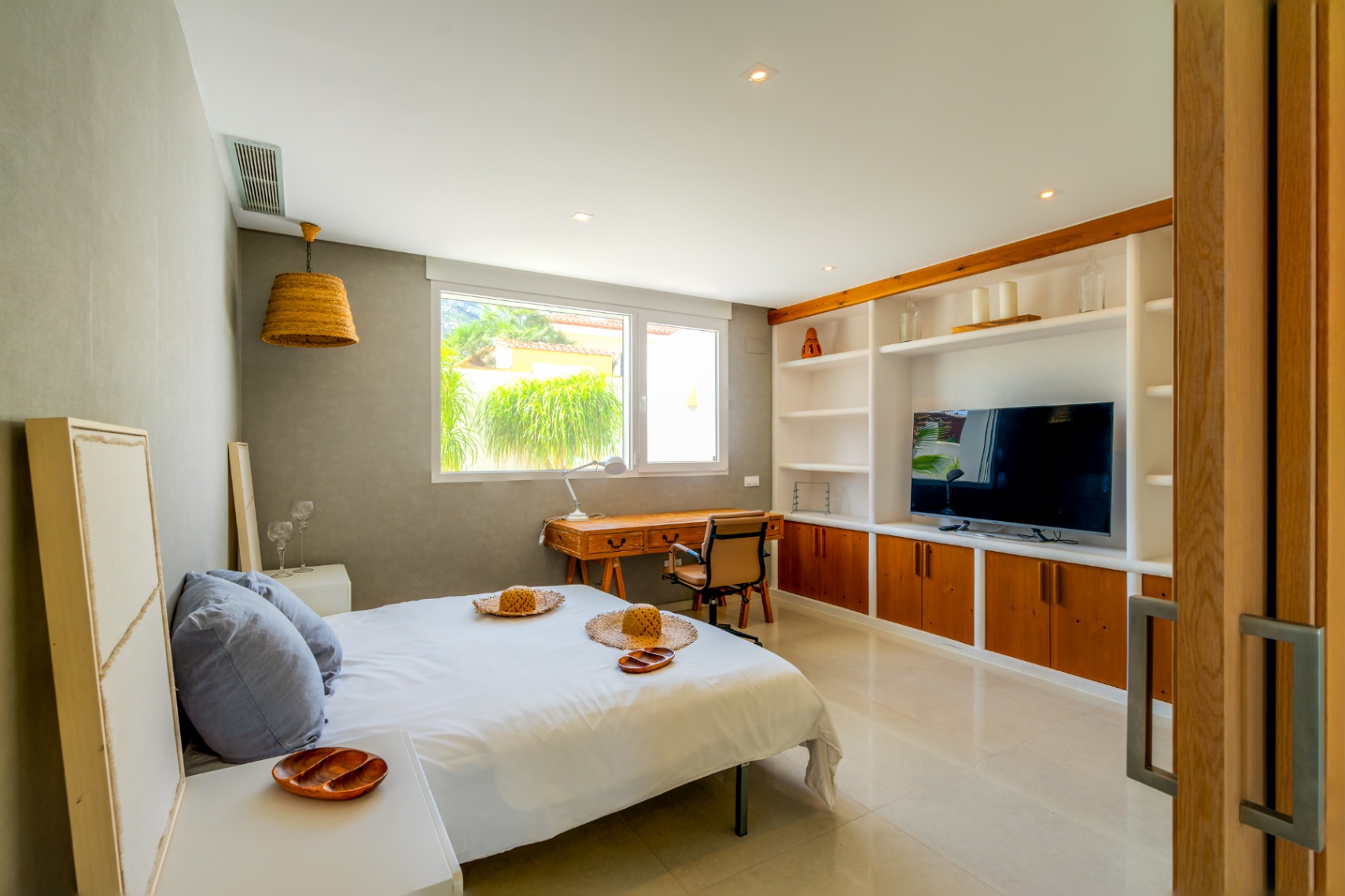 GM-241 - Chalet en venta en Denia, 4 dormitorios, piscina y 270 m²