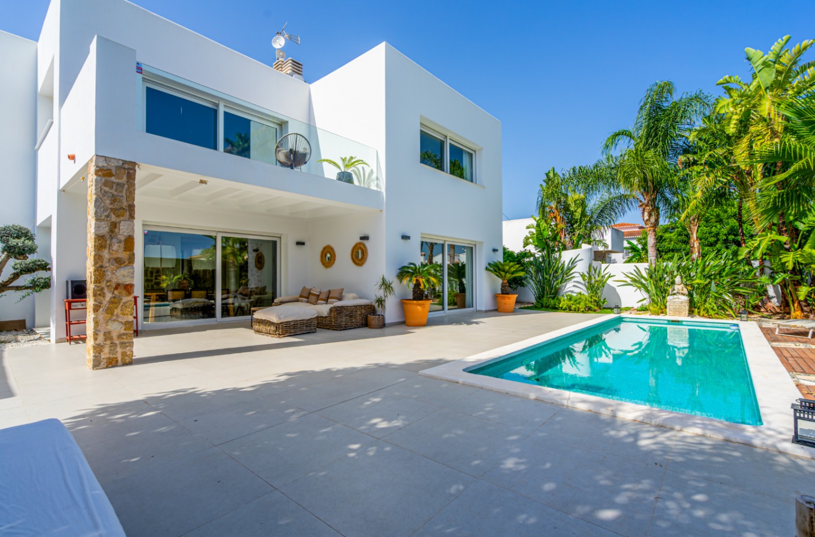 GM-241 - Chalet en venta en Denia, 4 dormitorios, piscina y 270 m²