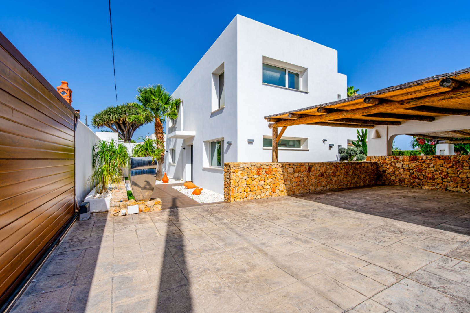 GM-241 - Chalet en venta en Denia, 4 dormitorios, piscina y 270 m²