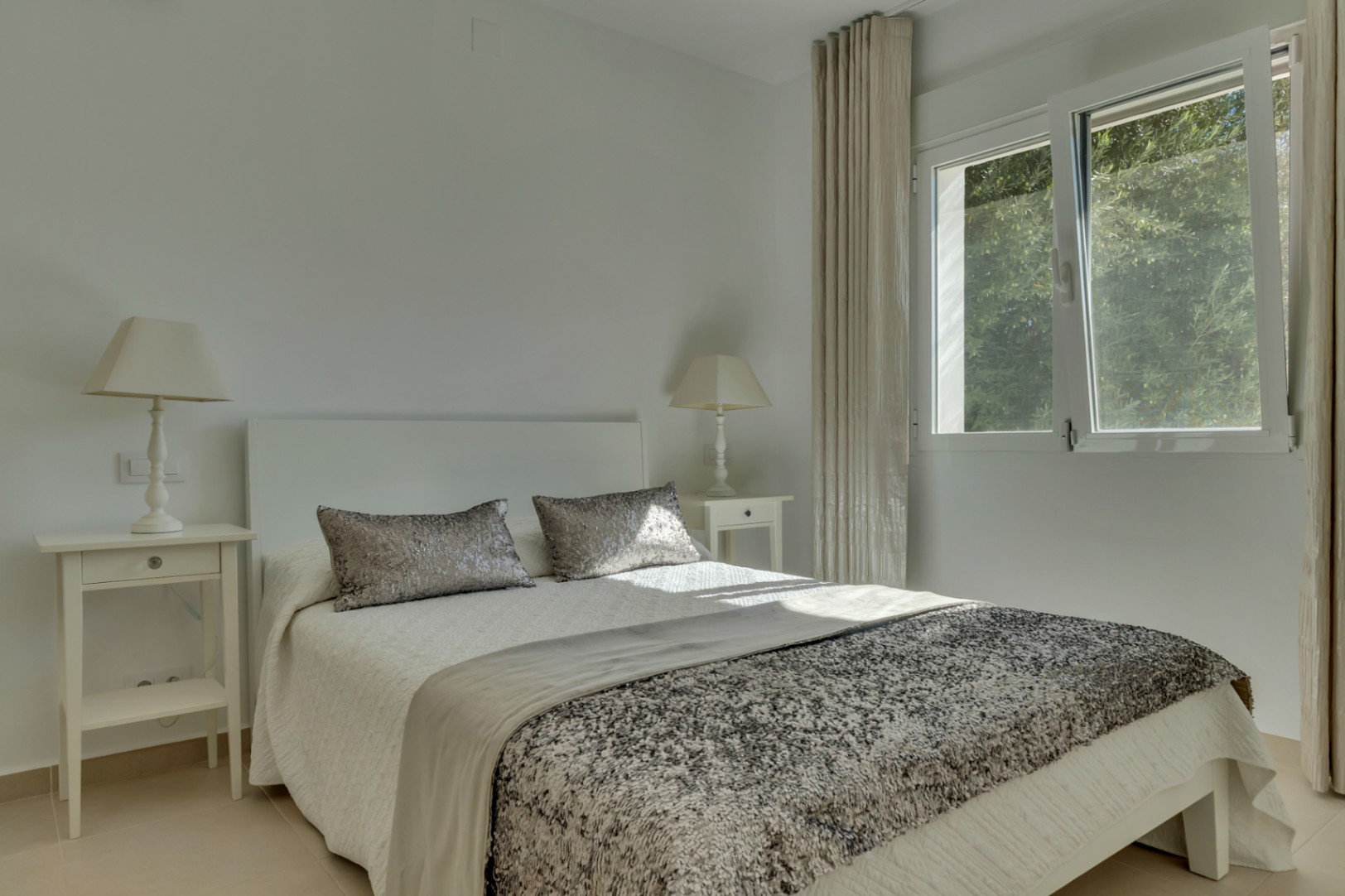 GM-243 - Villa en venta en Javea con 5 dormitorios y piscina privada