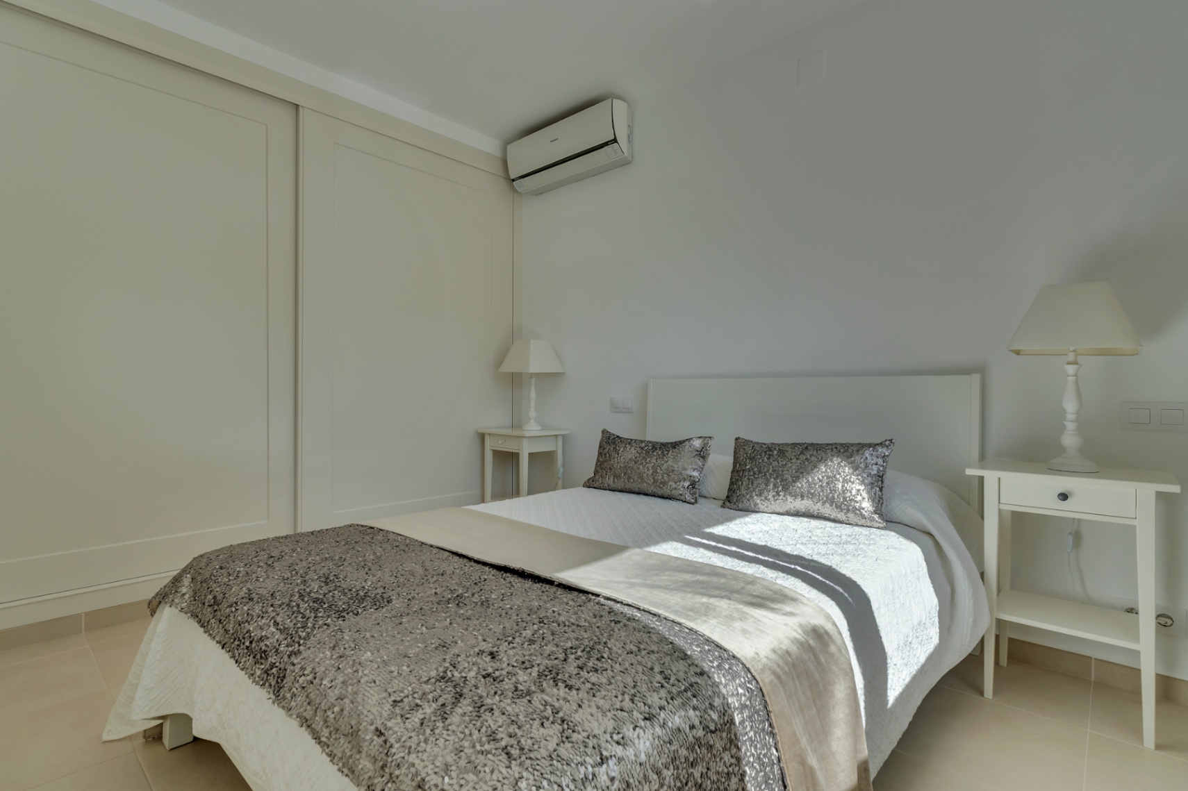 GM-243 - Villa en venta en Javea con 5 dormitorios y piscina privada