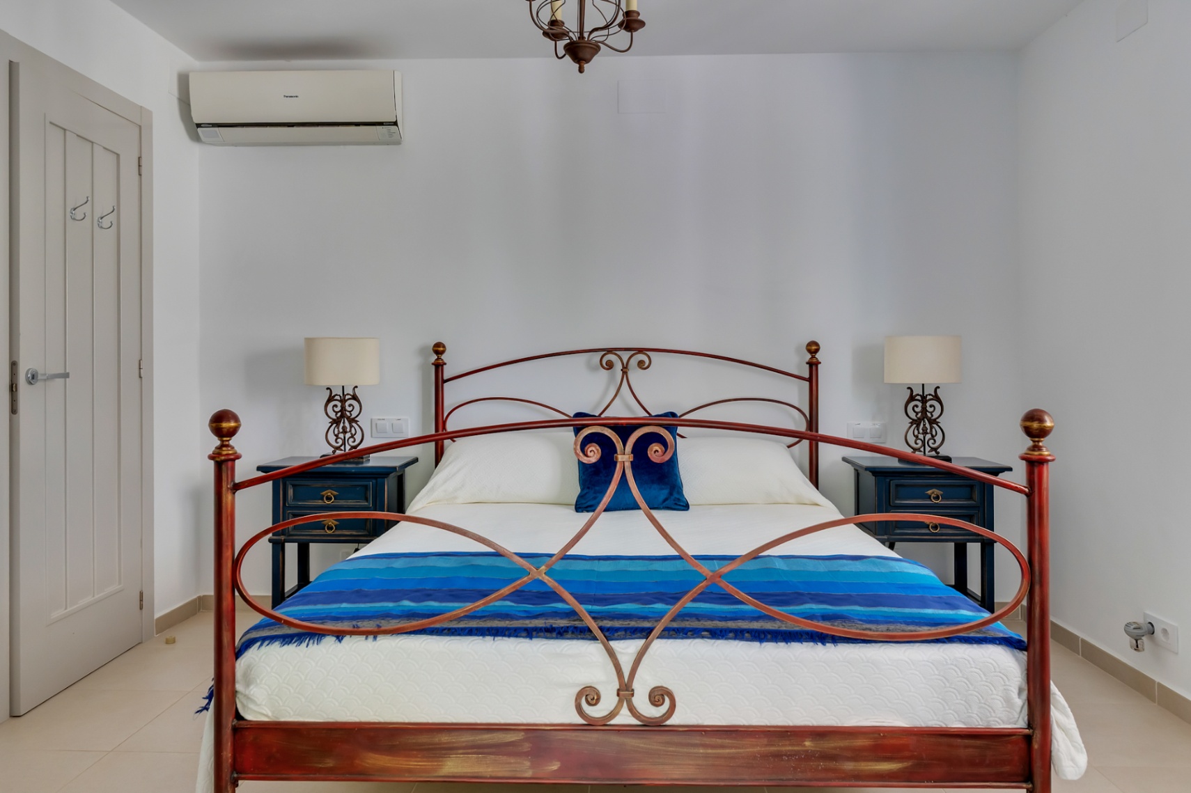 GM-243 - Villa en venta en Javea con 5 dormitorios y piscina privada