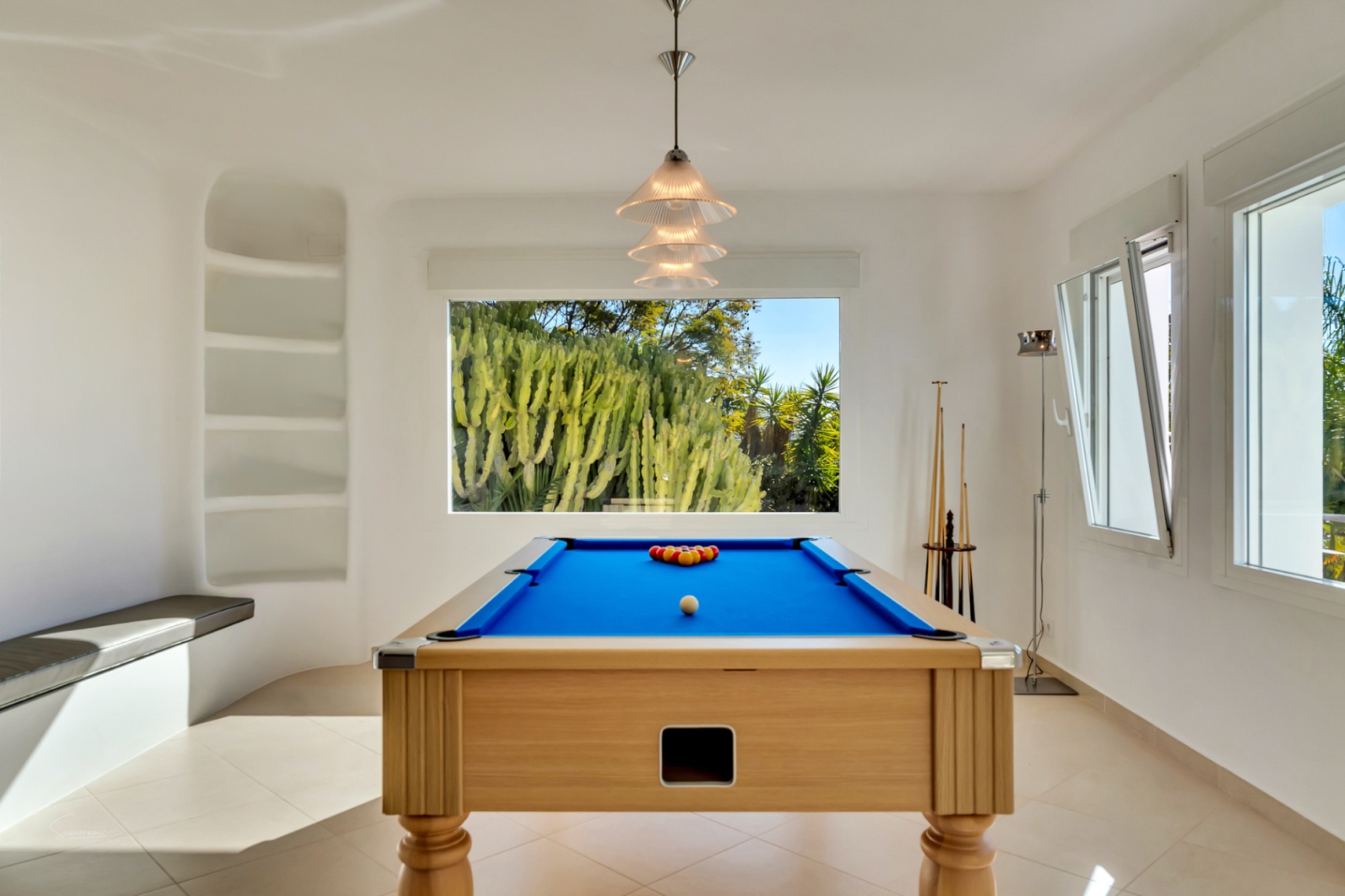 GM-243 - Villa en venta en Javea con 5 dormitorios y piscina privada