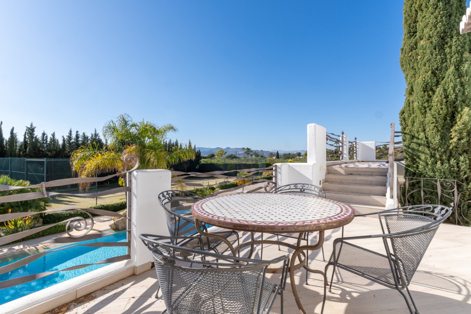 GM-243 - Villa en venta en Javea con 5 dormitorios y piscina privada