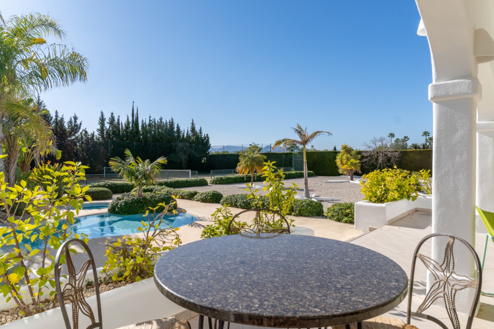 GM-243 - Villa en venta en Javea con 5 dormitorios y piscina privada