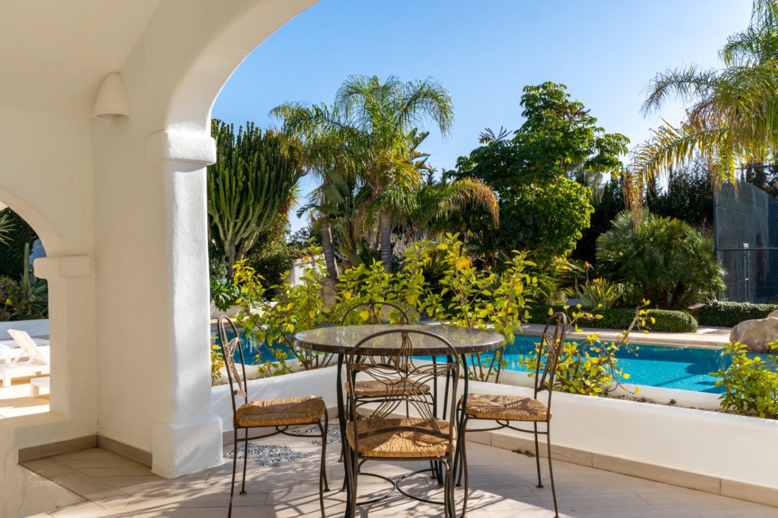 GM-243 - Villa en venta en Javea con 5 dormitorios y piscina privada