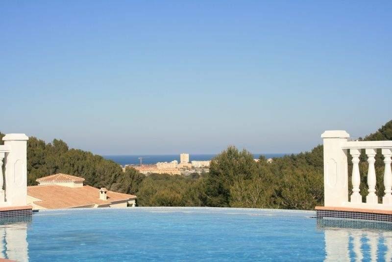 Villa zum Verkauf in Javea, Costa Blanca, Spanien, mit Blick aufs Meer