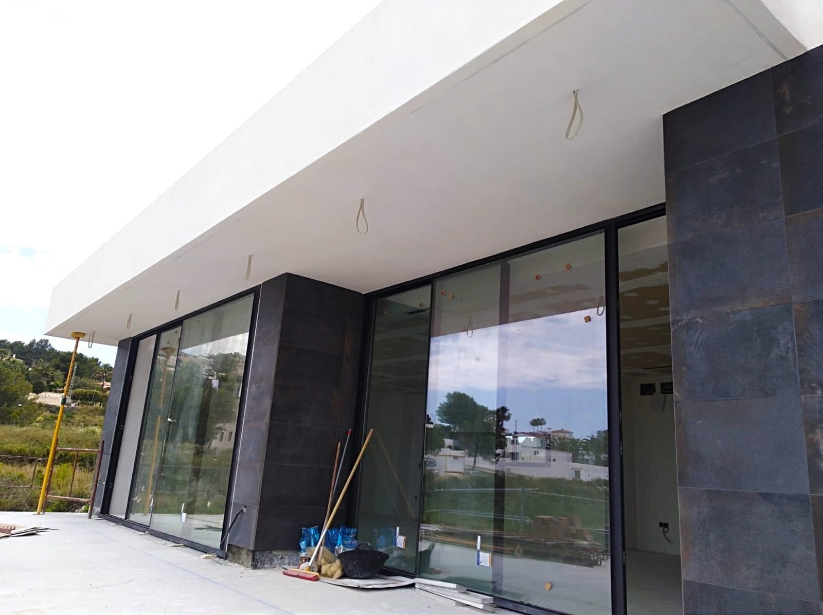 Onlangs voltooide zeezicht villa te koop, Moraira, Costa Blanca