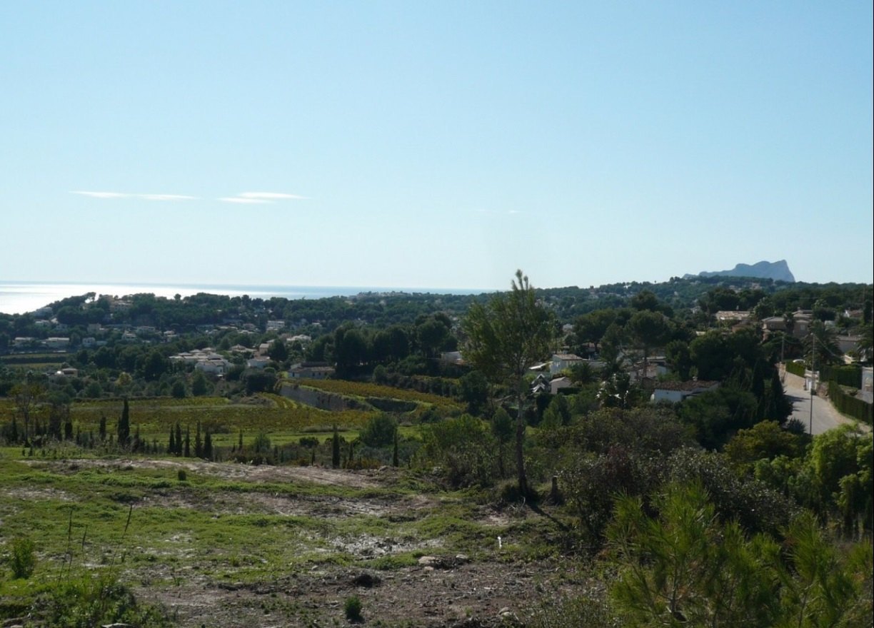 Grondstuk for sale in Moraira, Costa Blanca, Spanje, met uitzicht op zee