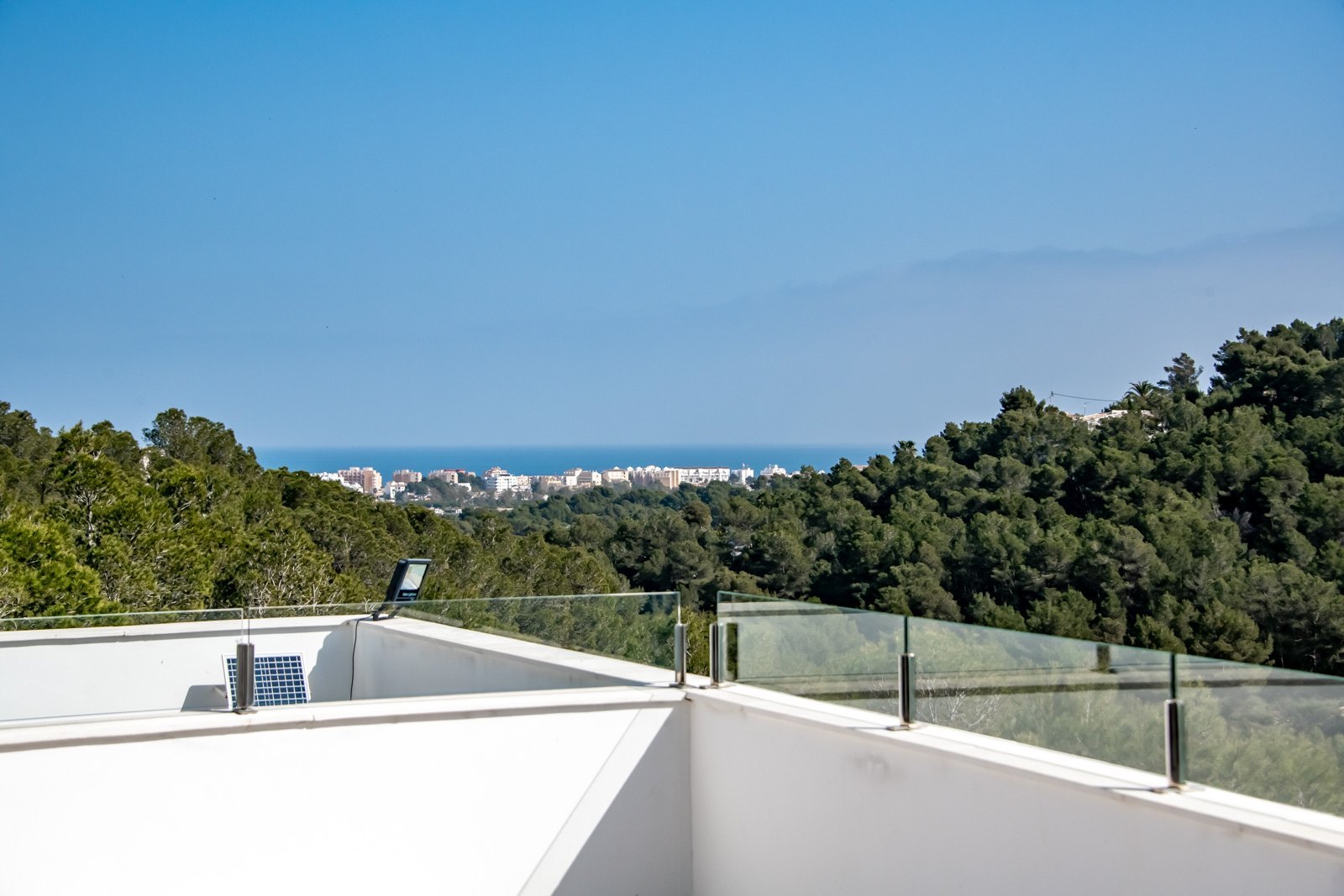 Moderne Villa in Javea, Costa Blanca, Spanien, mit Blick auf das Meer zu verkaufen